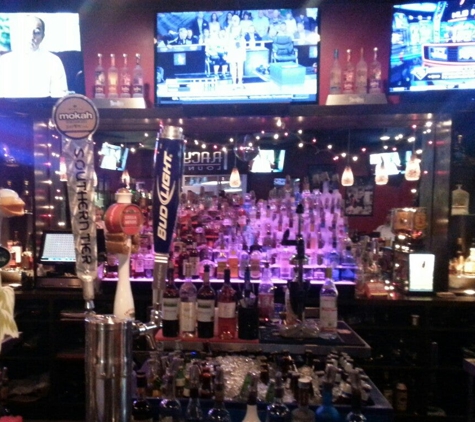 Tracy's Lounge - Melbourne, FL