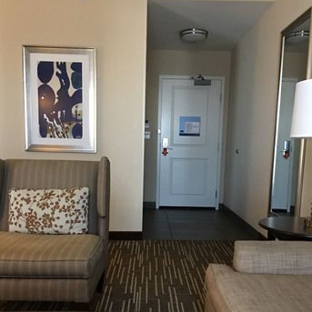 Hampton Inn & Suites Denver/Airport-Gateway Park - Denver, CO