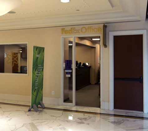 FedEx Office Print & Ship Center - Oxon Hill, MD