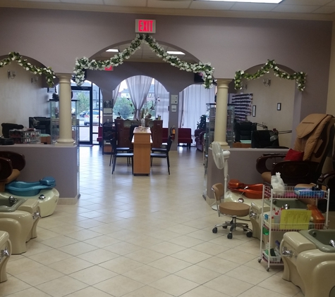 A Plus Nails & Spa - Houston, TX