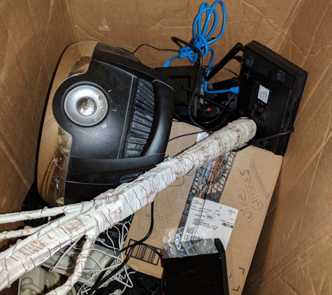 INTEGRITY VAN LINES AND STORAGE INC. - Whippany, NJ. This box they just thru my electronics into one big box and piled them on top of each other....no wrapping it.