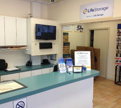 Life Storage - Vero Beach, FL