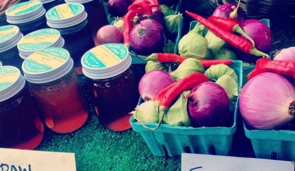 Queen Anne Farmers Market - Seattle, WA