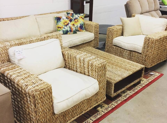 Palm Beach Furniture - Palm Beach, QLD