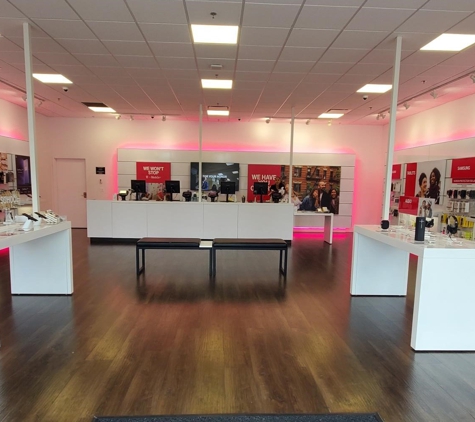 T-Mobile - Windsor, CT