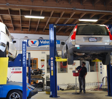 El Sobrante Town Garage - El Sobrante, CA