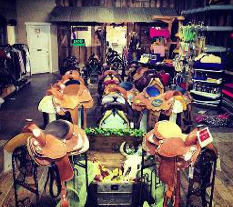 Brenda's Tack Store - Woodland, CA