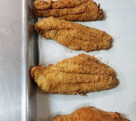 ZZ's Kitchen - Abbeville, LA. Fried catfish!! Very good!!
