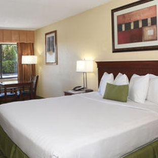 Best Western Orlando East Inn & Suites - Orlando, FL