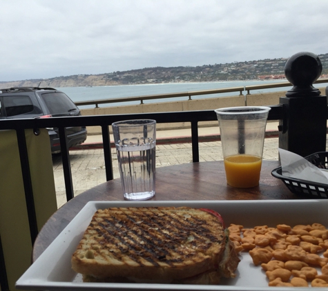 Goldfish Point Cafe - La Jolla, CA