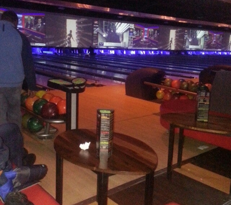 Bowlmor - Norwalk, CT