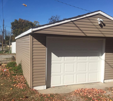 A&M Home Maintenance and Repair LLC - Mooresville, IN. garage after new siding