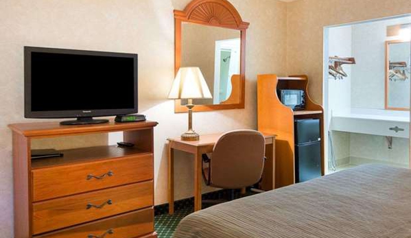 Quality Inn Petersburg Near Fort Gregg-Adams - South Prince George, VA