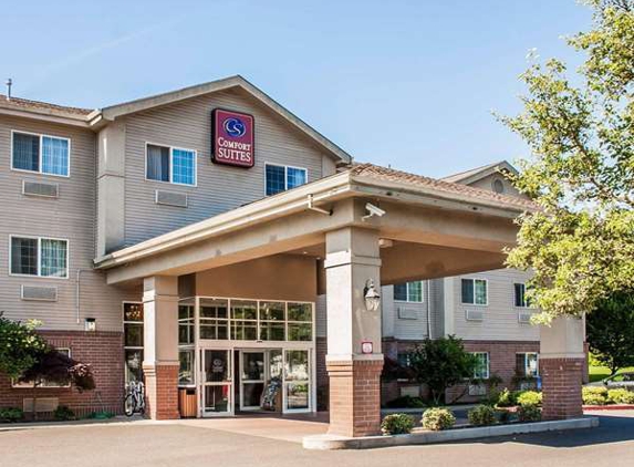 Comfort Suites - Clackamas, OR