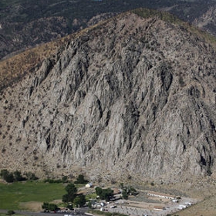 Meadowcliff Lodge & Restaurant - Coleville, CA