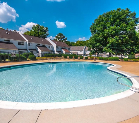 The Villas at Cedarhurst - Richmond, VA