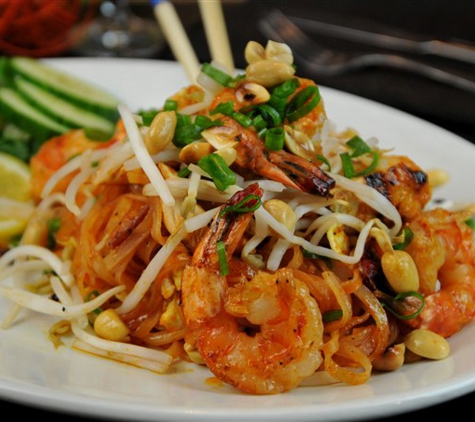 Pad Thai Chinese and Seafood - Youngsville, LA