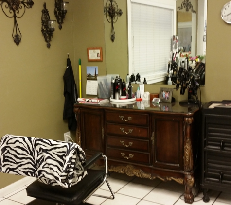 Coiffures De Ville Beauty Salon - New Braunfels, TX