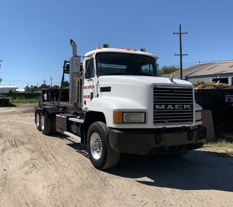 Disposal Services Inc. Roll-Off Truck