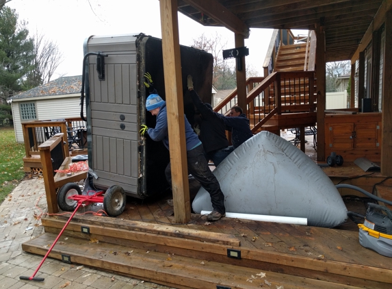 Hot Tub Delivery 2000 - Howell, MI