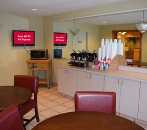 Red Roof Inn - Youngstown, OH