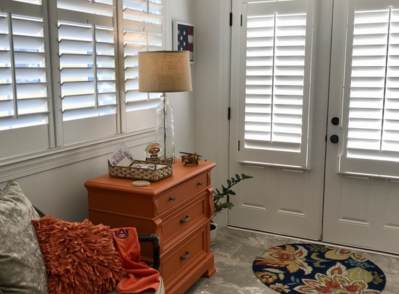 DecorXpectations, LLC - Springboro, OH. Eclectic Sitting Room