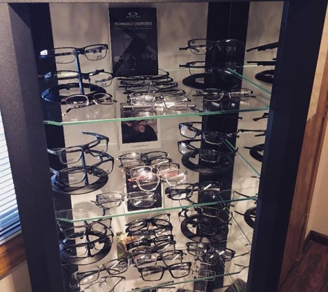 Huffman Family Eye Care - Dallas, GA