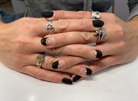 Bedazzled Nails and Spa, Inc - Chicago, IL