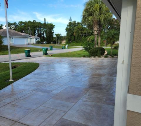 Bailey's Pressure Cleaning - Venice, FL