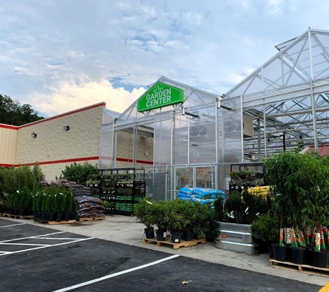 Garden Center at Tractor Supply - Neosho, MO