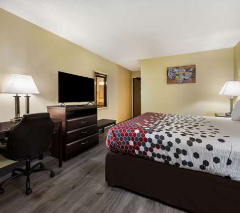 Econo Lodge - Fredericksburg, VA