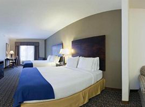 Holiday Inn Express & Suites Lander - Lander, WY