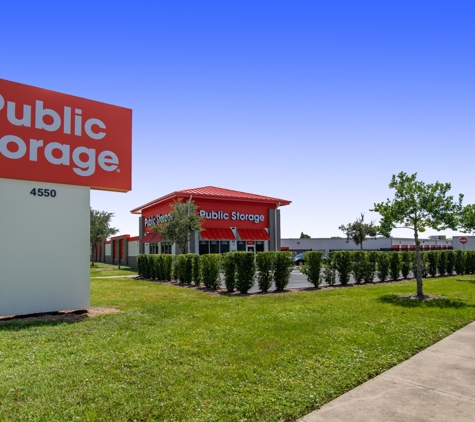 Public Storage - Sarasota, FL