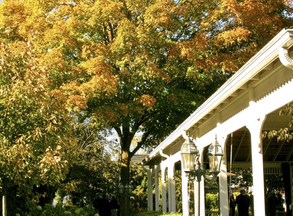 Wellers Carriage House - Saline, MI