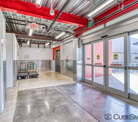 CubeSmart Self Storage - Tampa, FL