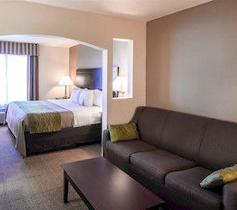 Comfort Inn & Suites Mansfield - Mansfield, TX