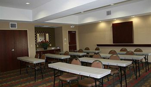 Hampton Inn & Suites West Point - West Point, MS