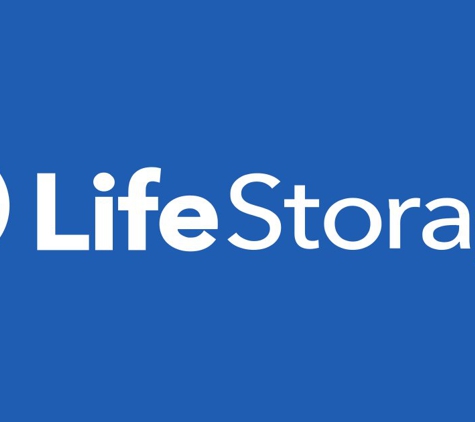 Life Storage - Danbury, CT