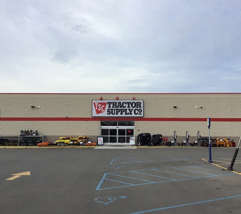 Tractor Supply Co - Marine City, MI