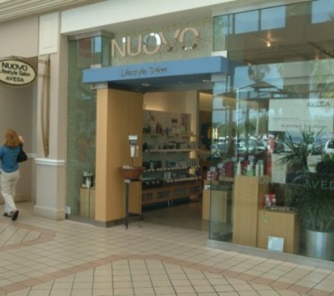 Nuovo Salons - Sarasota, FL