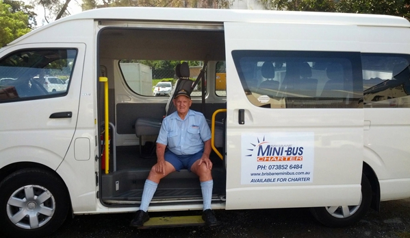 Brisbane Mini Bus Charter - Herston, QLD