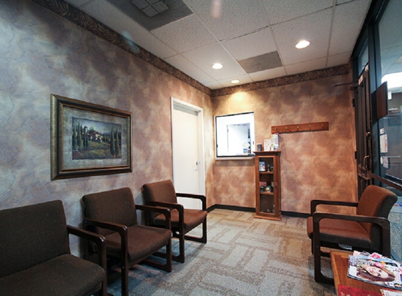 Meredith G. Davis, DDS - Richardson, TX. Waiting area at Richardson dentist Meredith G. Davis, DDS