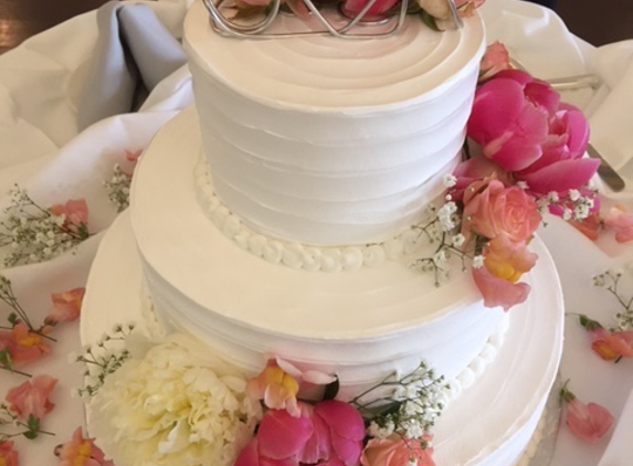 Gwen's Cake Decorating & Etc - Saline, MI