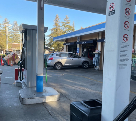 Marin Gas & Auto Services - Larkspur, CA