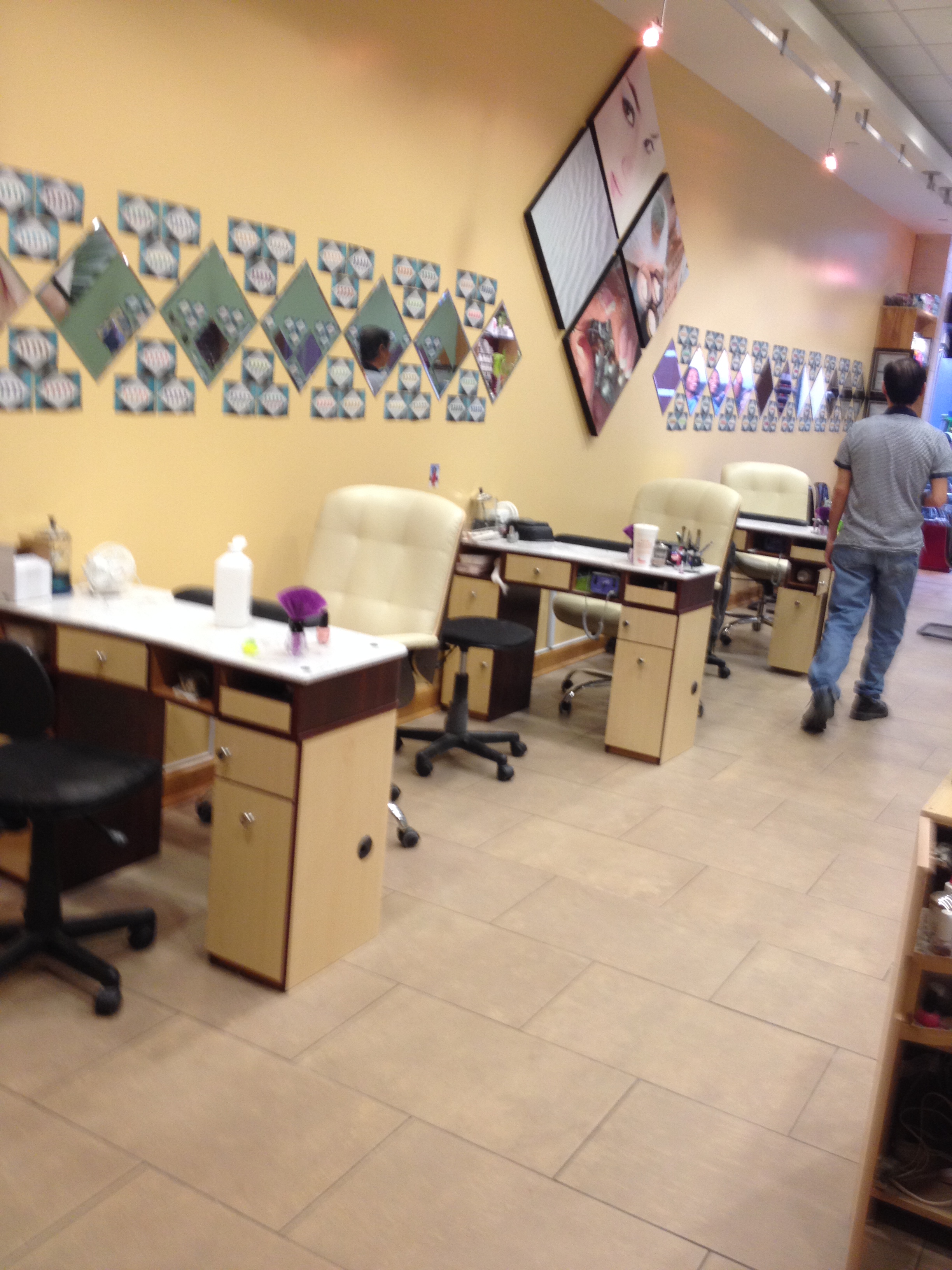 Venetian Nails Spa 345 Beaver Valley Mall Monaca Pa Yp Com