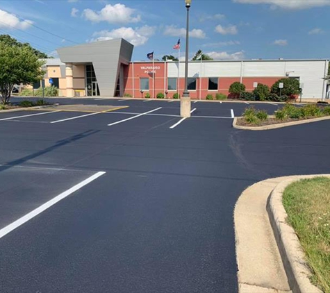 B & G Seal Coating and Parking Lot Maintenance Inc. - Valparaiso, IN