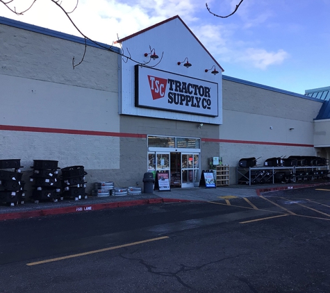 Tractor Supply Co - Oak Harbor, WA