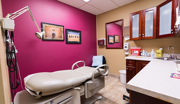 HealthStop - Berwyn, IL. Our clean & comfy exam rooms