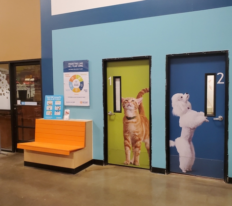 Banfield Pet Hospital - Kansas City, MO