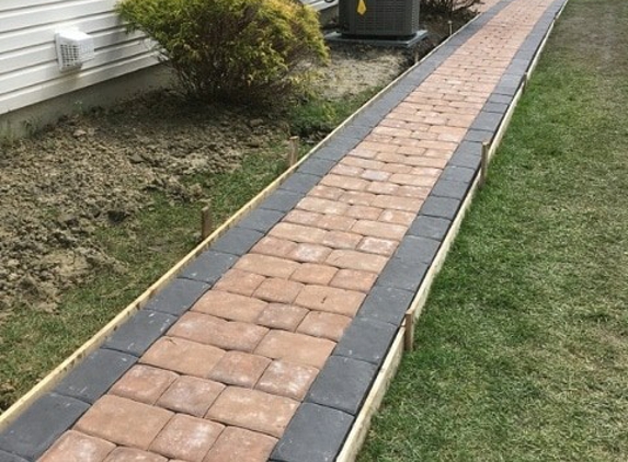 General Contractors Co. - Blackwood, NJ. Paver  walkway install harvest blend random pattern with charcoal border. In Marlton,  Nj